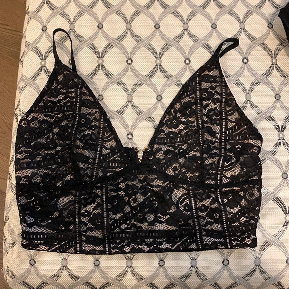 Lace bralette crop top - Picture 1 of 3